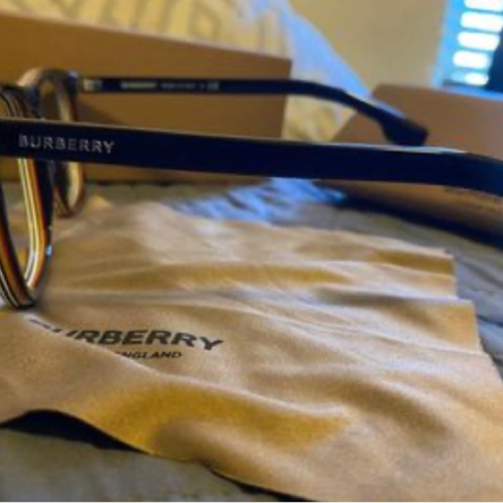 Burberry frames - Picture 4 of 4
